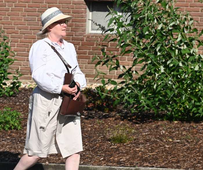 Irmhild Boßdorf auf dem Weg zu einer „Junge Alternative“-Veranstaltung am 24. Juni 2023 in Dortmund.