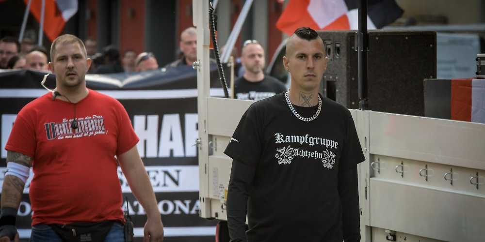Schmiemann in "Kampftruppe Achtzehn" Shirt am 25.05.2019 in Dortmund.