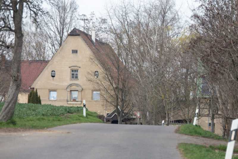 Siedler*innenhof im Dorf Nicollschwitz im Landkreis Mittelsachsen