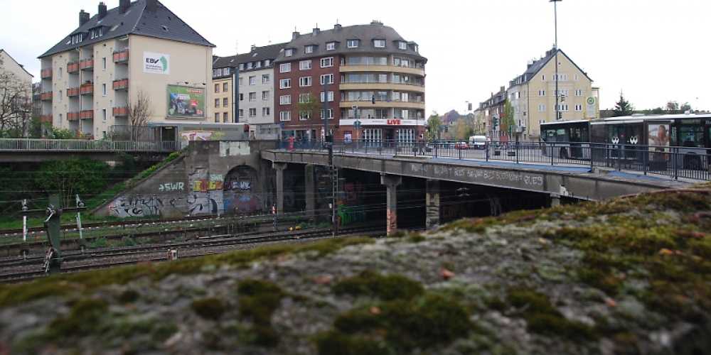 Blick auf den Tatort, den S-Bahnhof Wehrhahn